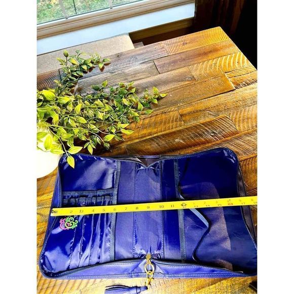 šSOLDšARCHER & OliveĀ Navy BlueāJournal Bag - pre owned Tag and Zipper Tassel - Picture 8 of 9